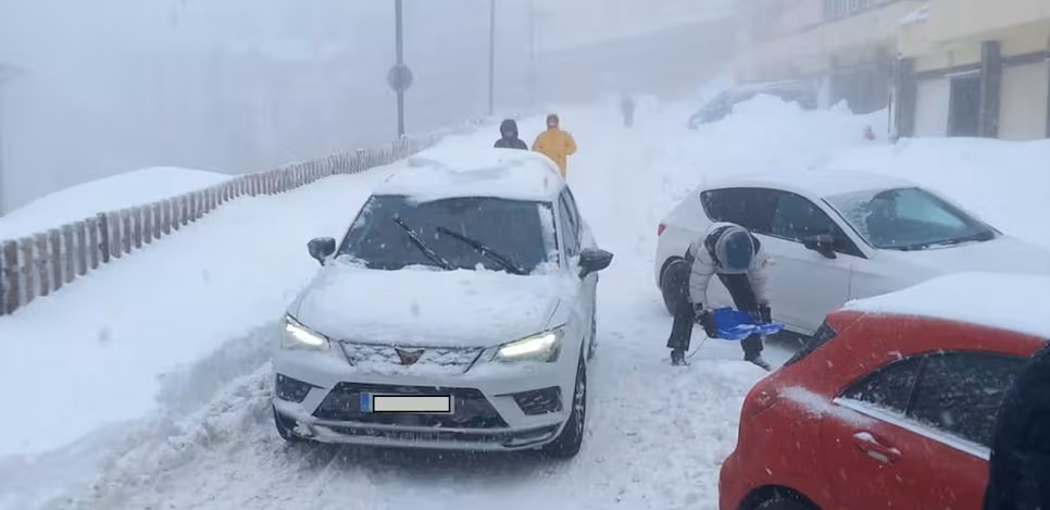 Sierra Nevada obligada a cerrar por el mal tiempo